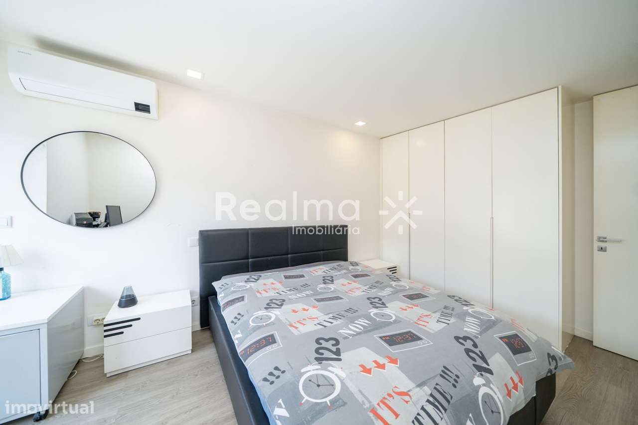 Apartamento T3 Areal- Totalmente Renovado-29