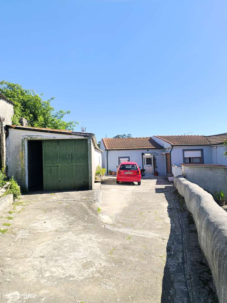 Quintinha com 4 Casas em Porto Campanhã-25