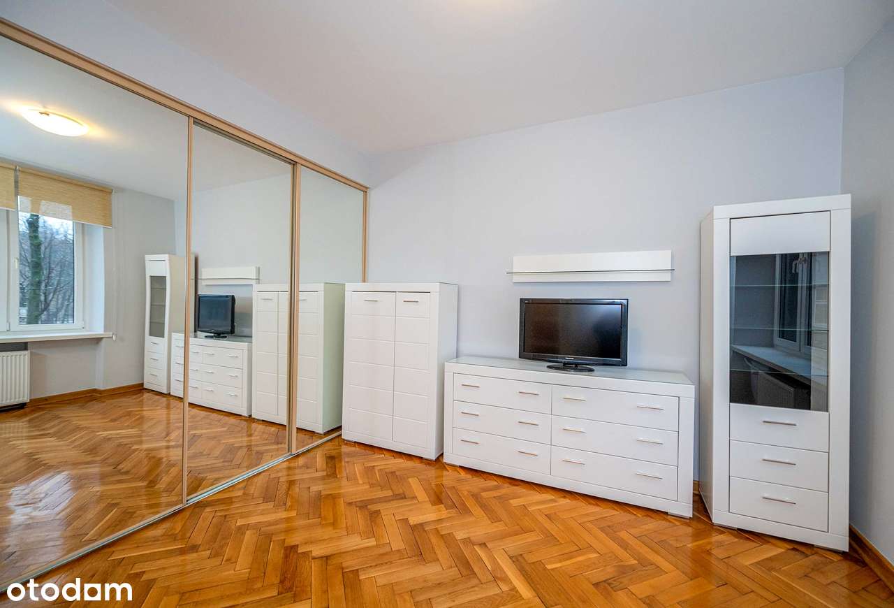 Zadbane 2 pok mieszkanie z balkonem w sercu miasta, ul Sienkiewicza-5