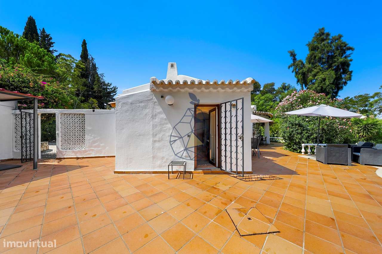 Moradia T3 com Piscina e Jardim + Anexo Urbanização Serra e Mar - Port-42