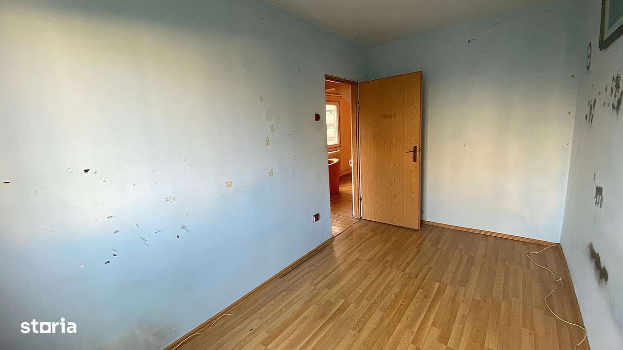 Apartament cu 3 camere la pret de garsoniera !! Manastur , zona Parang-5