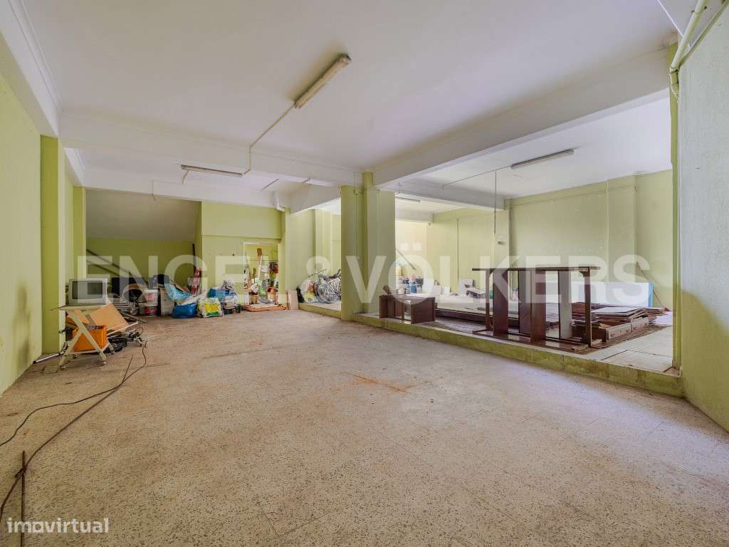 Loja ampla em Arroios - Grande imagem: 2/26