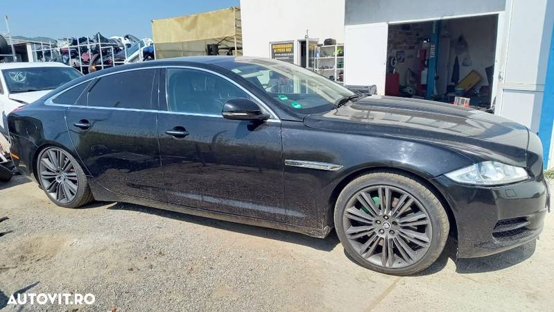 Dezmembrari Jaguar XJ LONG 2012 3.0 D - 3