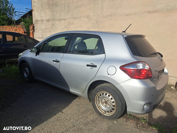 Piese Toyota Auris 2010  1.4 benzina - 7