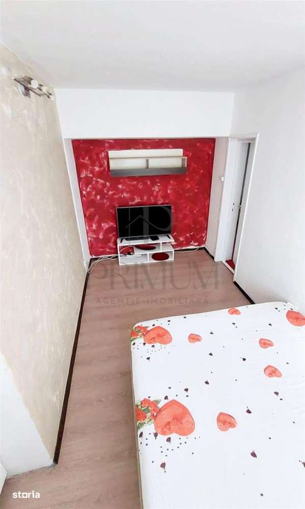 MEDICINA - 4 CAMERE - SPATIOS - ETAJ INTERMEDIAR  - CENTRALA PROPRIE - Imagine principală: 4/10