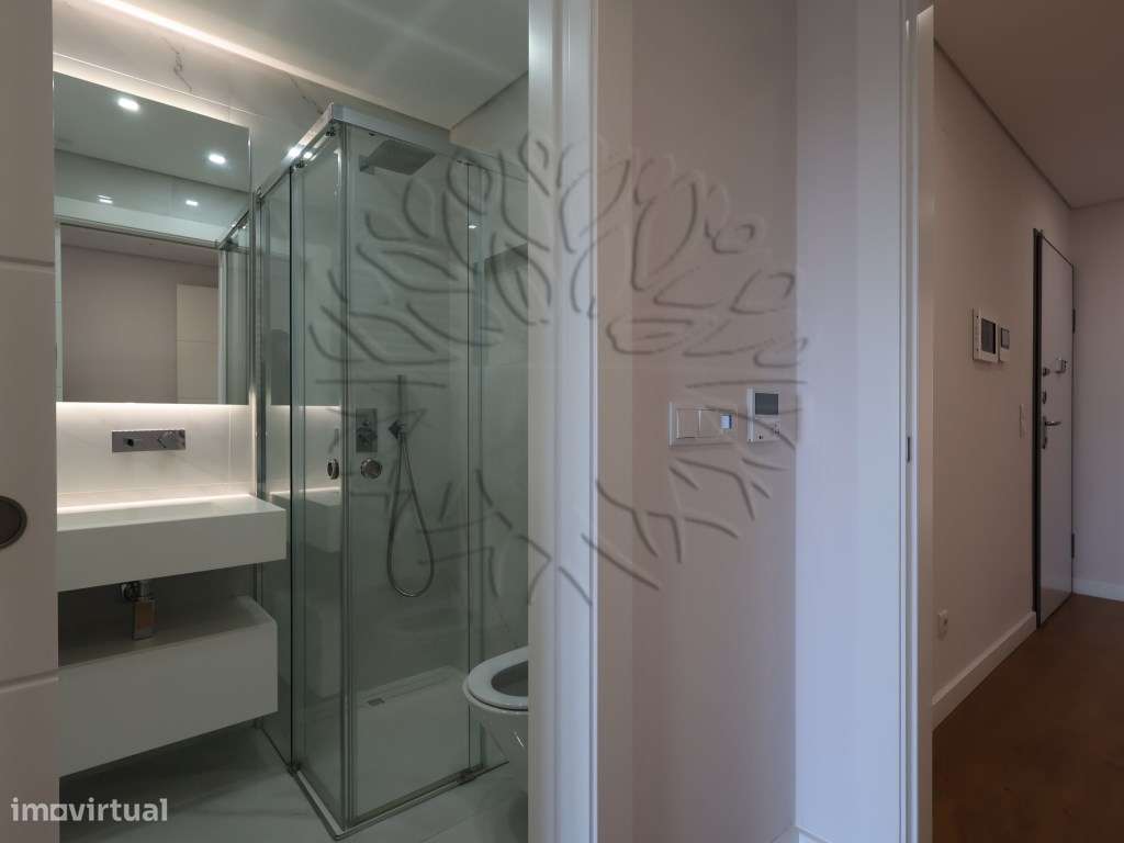 Apartamento T3 usado como novo em Vale Salgueiro, Montijo. Com 196 ...-26