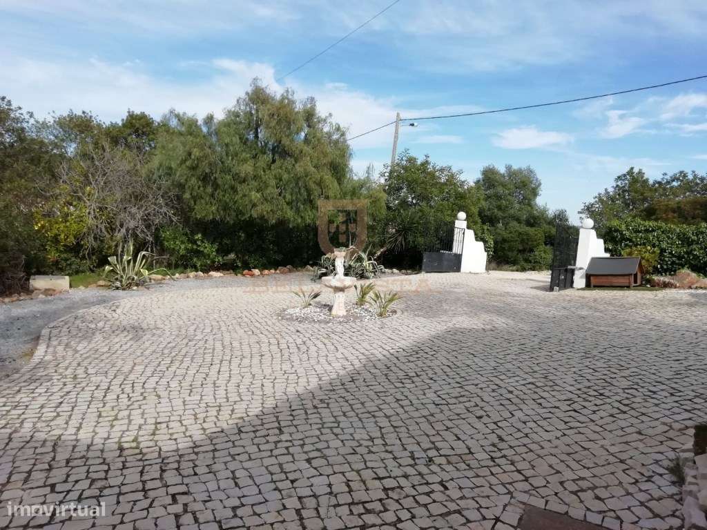 Moradia T3 com vista esplêndida para a montanha, em Loulé - Grande imagem: 3/17