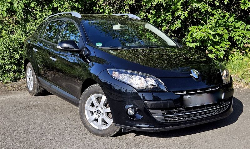 Renault Megane III 2.0 140 CVT Dynamique 2011