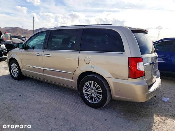 Chrysler Town & Country 3.6 Touring - 4