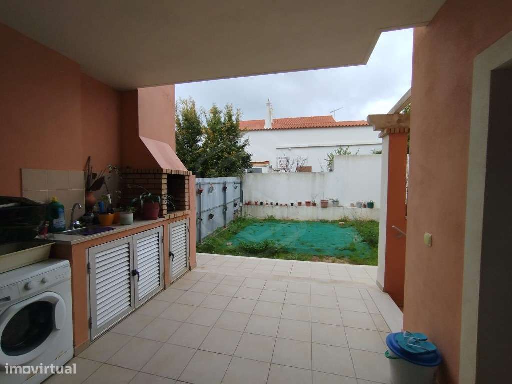 Moradia Geminada V3 Duplex com garagem, Boliqueime, Algarve - Grande imagem: 4/28