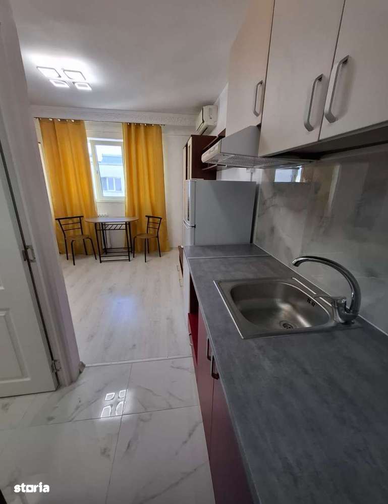 Camera de Camin zona Bularga, cu baie, etaj 2 - Imagine principală: 4/6