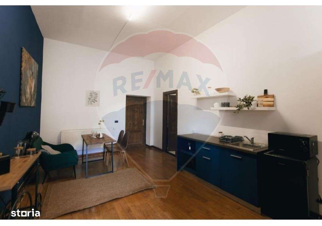 Apartament 2 camere, de închiriat, loc de parcare inclus - Centru - Imagine principală: 3/5