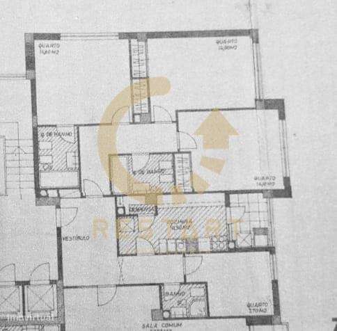 T2 - Parcialmente Renovado - Localização Premium - Vila Nova de Gaia-24