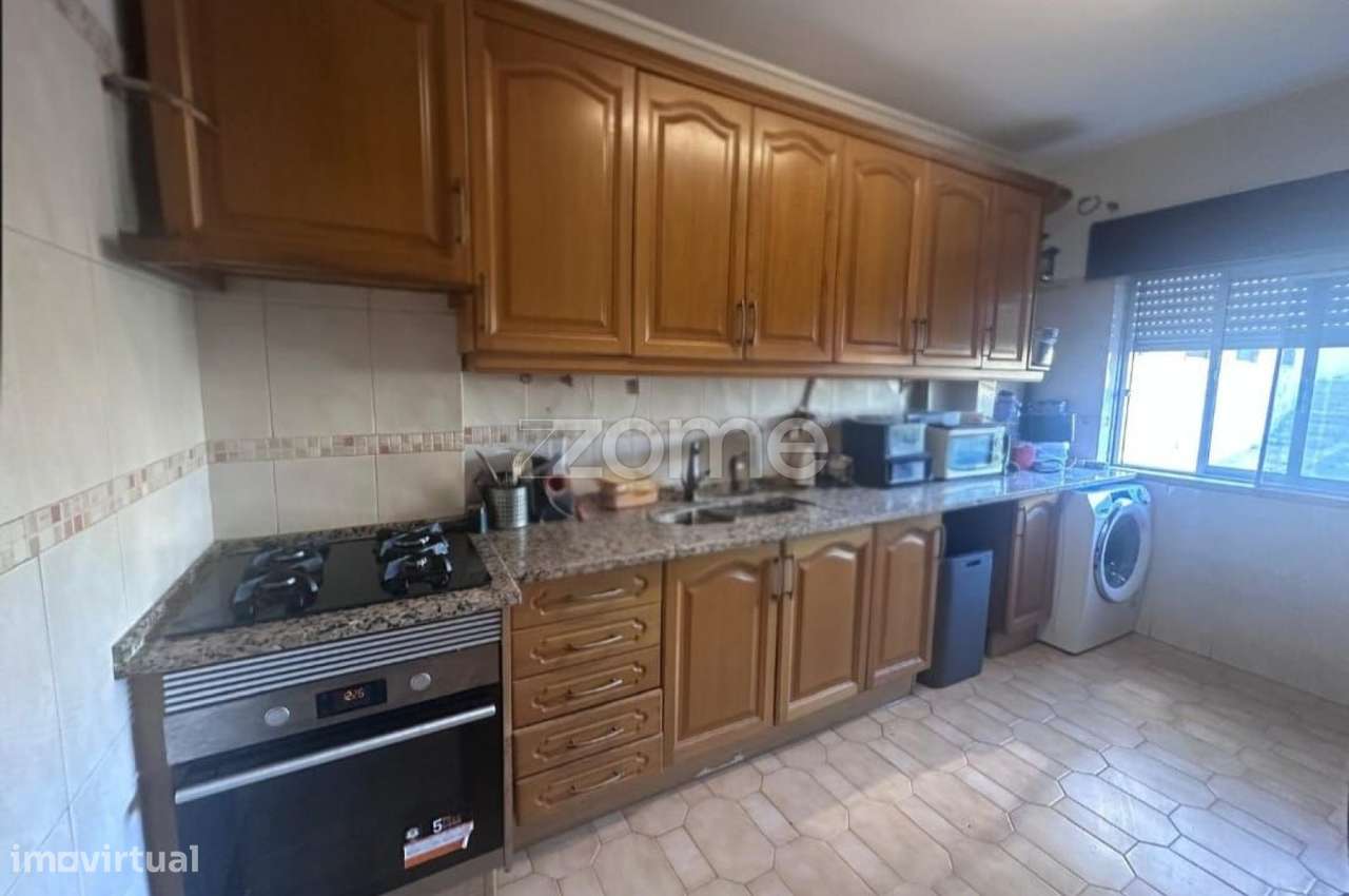 Magnifico T3 junto ao pavilhão Municipal Almada - Grande imagem: 2/13