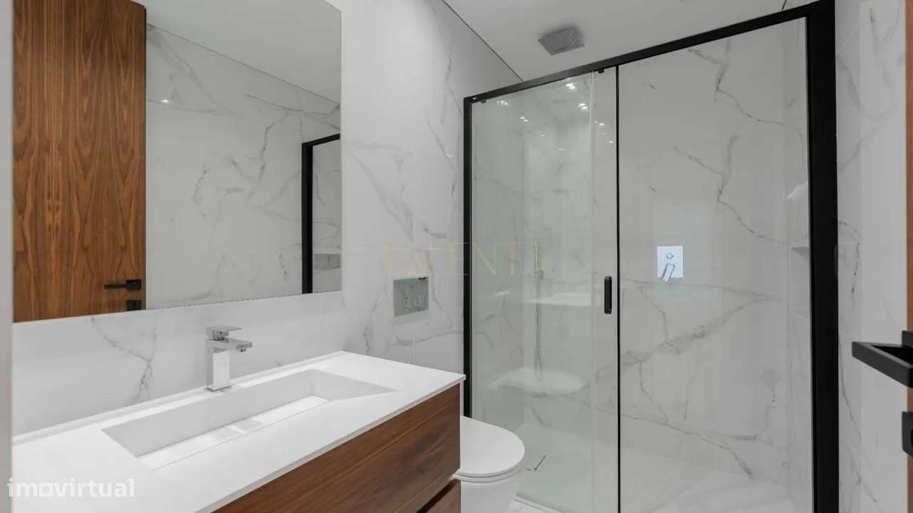 Moradia T4 de Luxo em Gonça a 10 Minutos do Centro de Guimarães-16