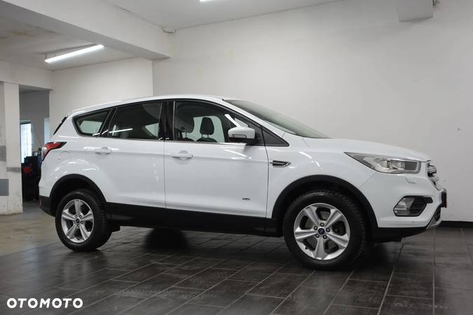 Ford Kuga 2.0 TDCi 4x4 Titanium - 12