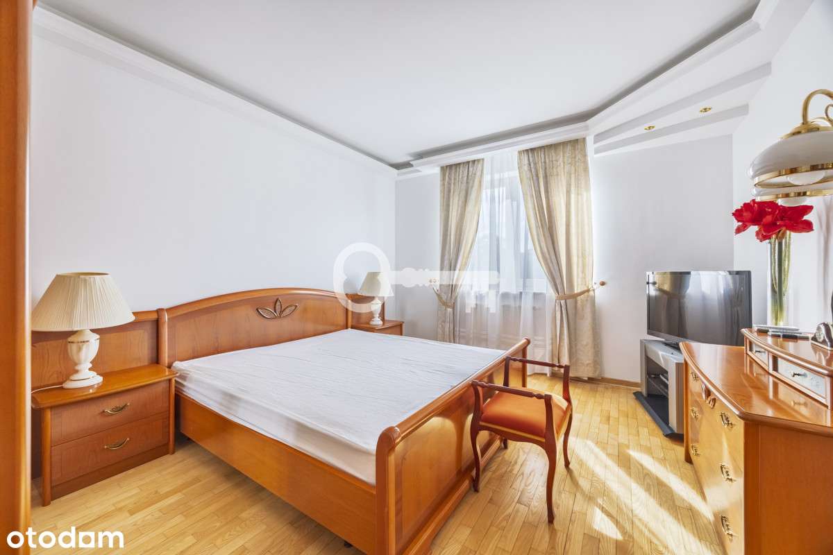 Przestronny | Królikarnia | Z basenem I Garaż-2