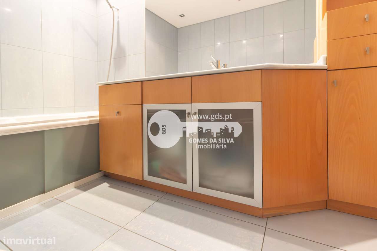 Apartamento T3 com excelentes áreas – Celeirós, Braga-14