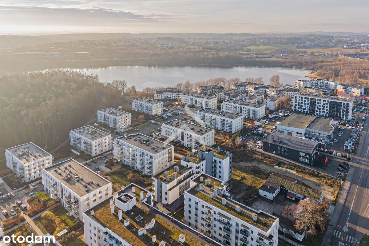 Kawalerka - Umeblowana - Miejsce w hali-12