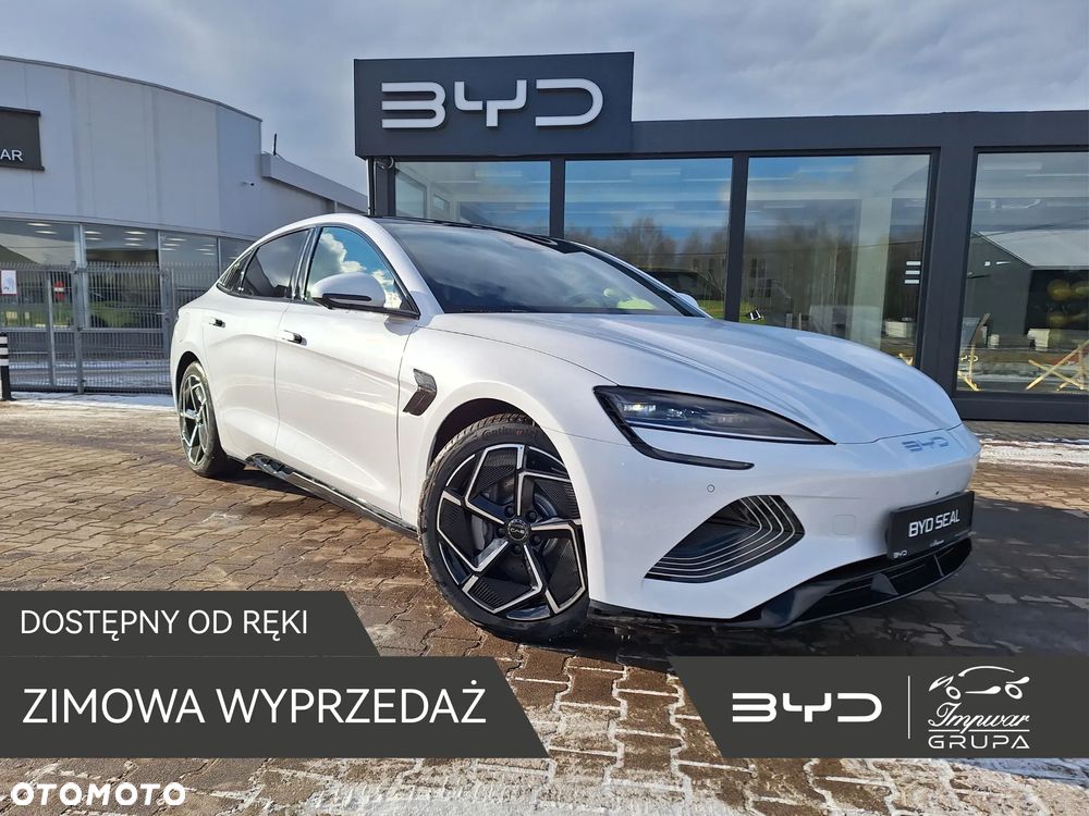 3,8 S (0-100 km/h) / Zasięg 520 km / Head-Up / Dynaudio® / Kamera 360