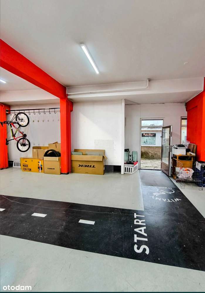 Lokal usługowy z dwoma, niezależnymi wejściami. Sprzedaż bądź wynajem-0