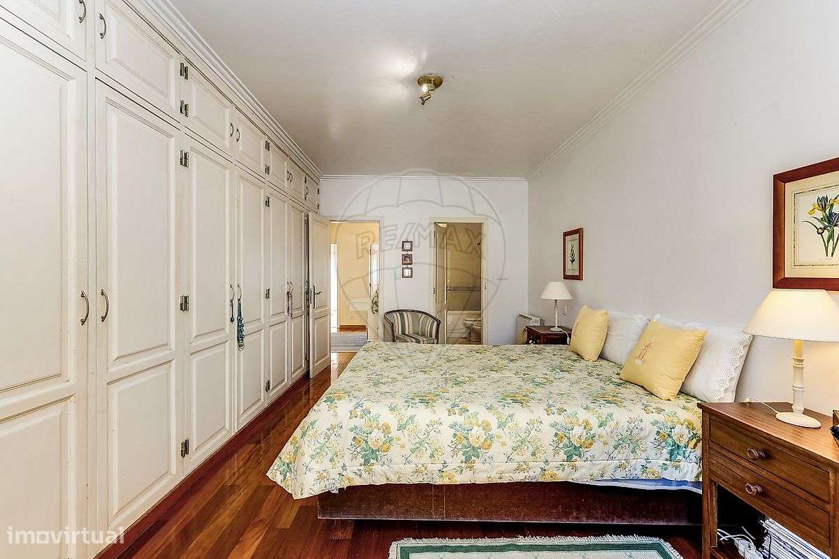 Moradia T4 para venda-23