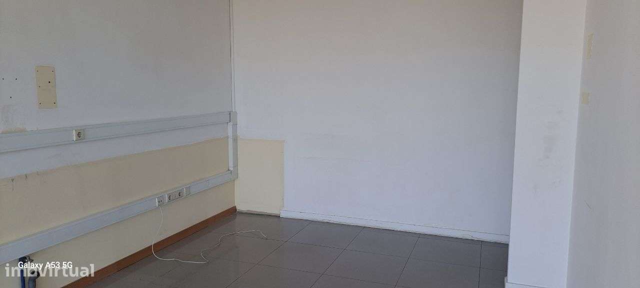 Loja com 120m2, em Silveiros, Barcelos (Refª 1105) - Grande imagem: 5/9