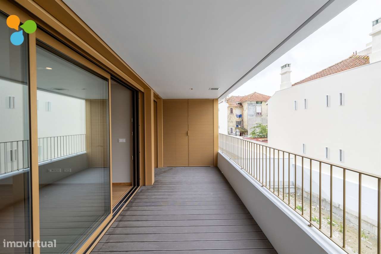 Apartamento T2 novo c/ terraço e 2 lugares de garagem-30