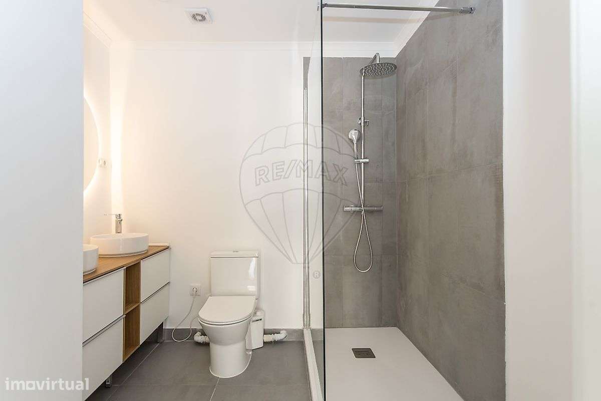 Apartamento T2 à venda em Lisboa-6