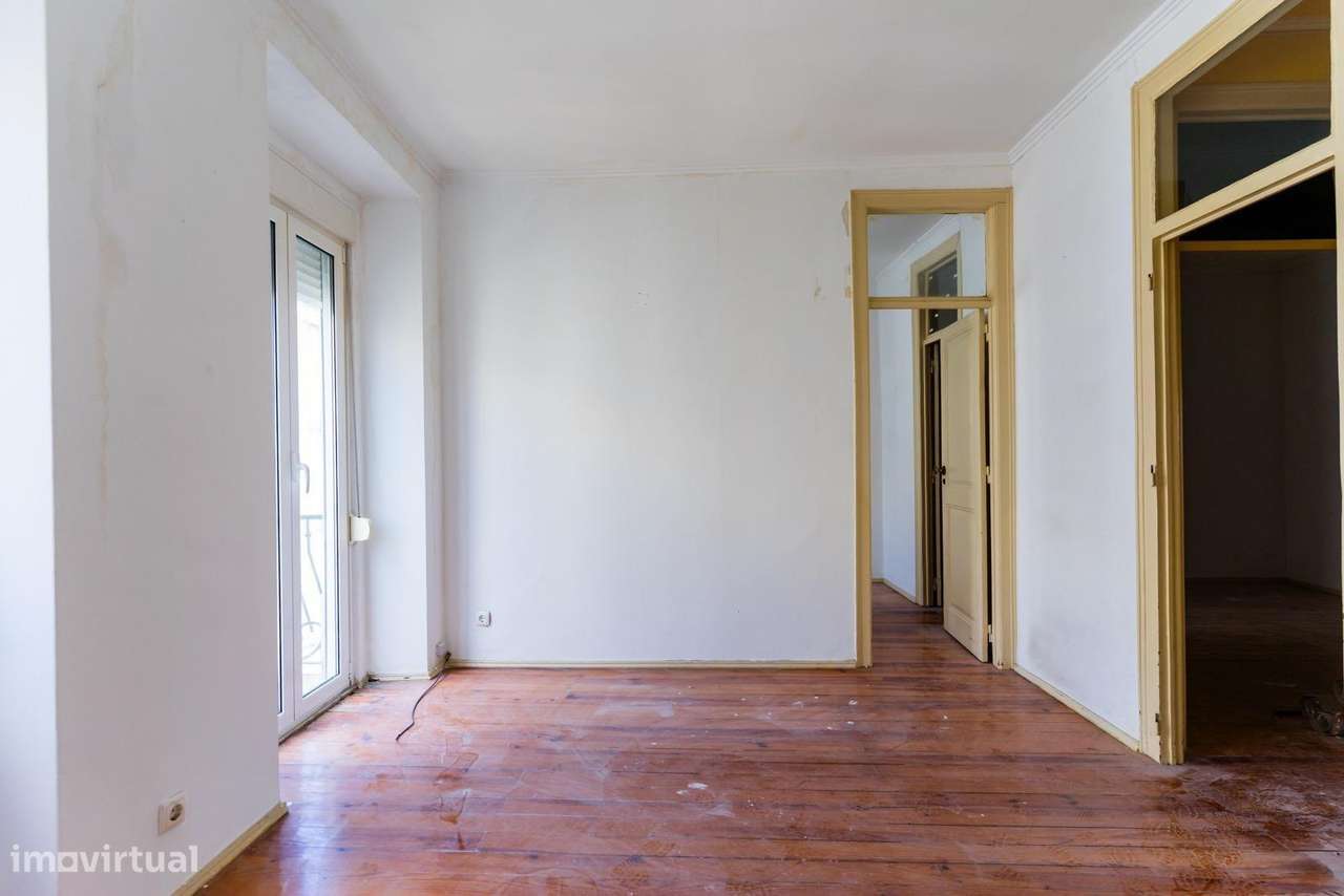 T3+1 Duplex em Edifício Recuperado!-2