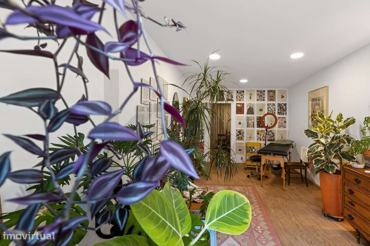 LOJA PARA ARRENDAR EM CAMPO DE OURIQUE - RUA SARAIVA DE CARVALHO - Grande imagem: 3/18