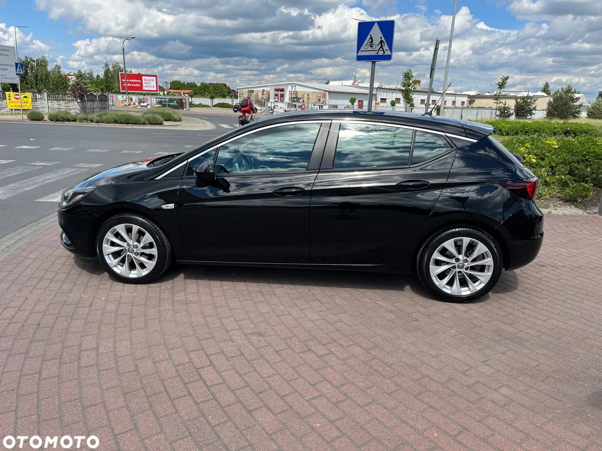 Opel Astra 1.4 Turbo Business - 22