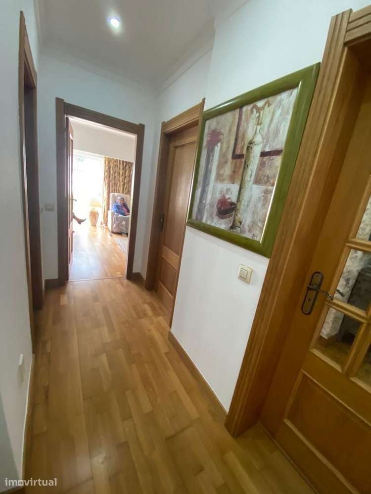 Magnífica Quinta V8 com piscina e deslumbrante vista mar. Localizada-19