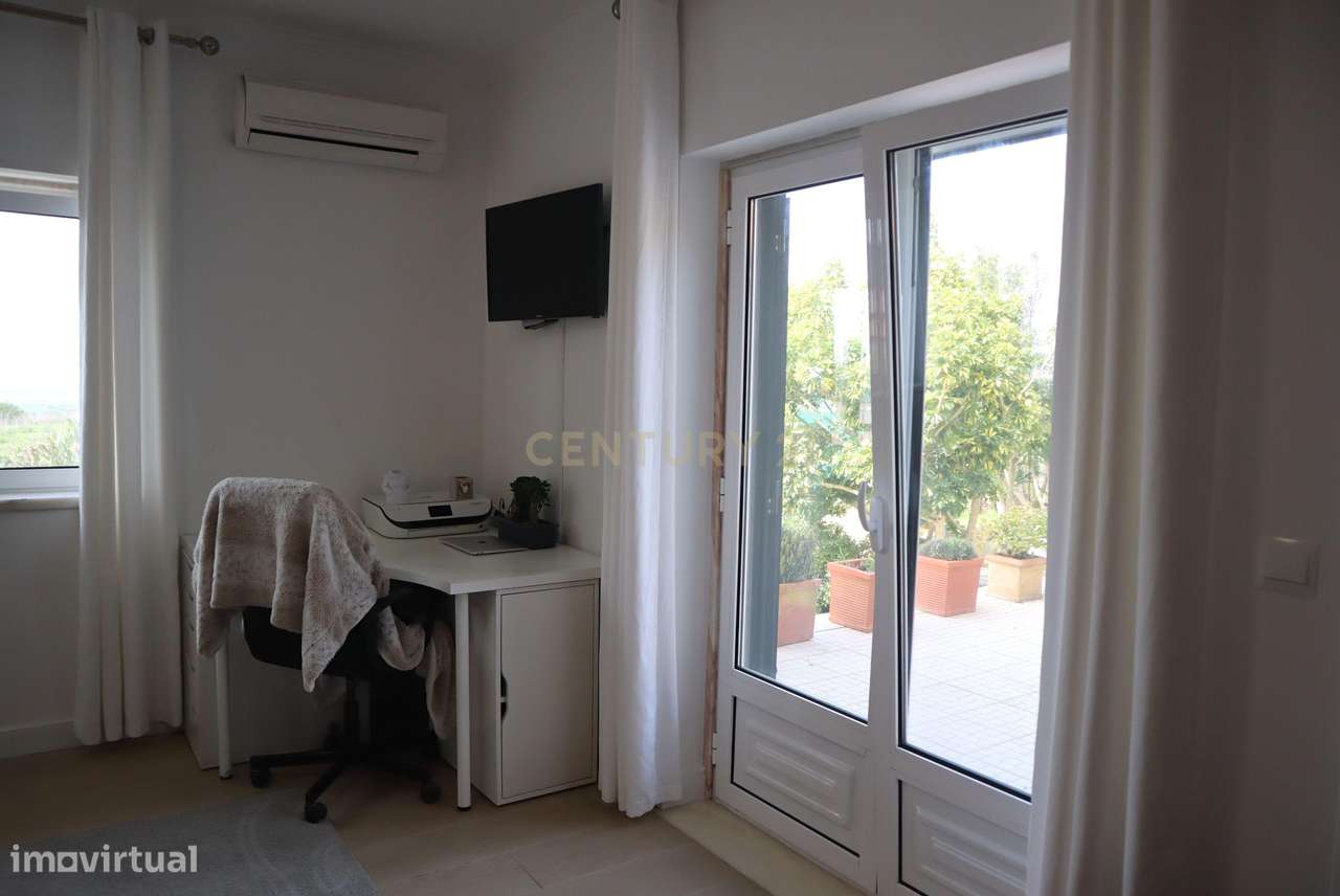 Encantadora Quinta em Mafra com Vista Mar e Serra – Piscina, Anexos e-17