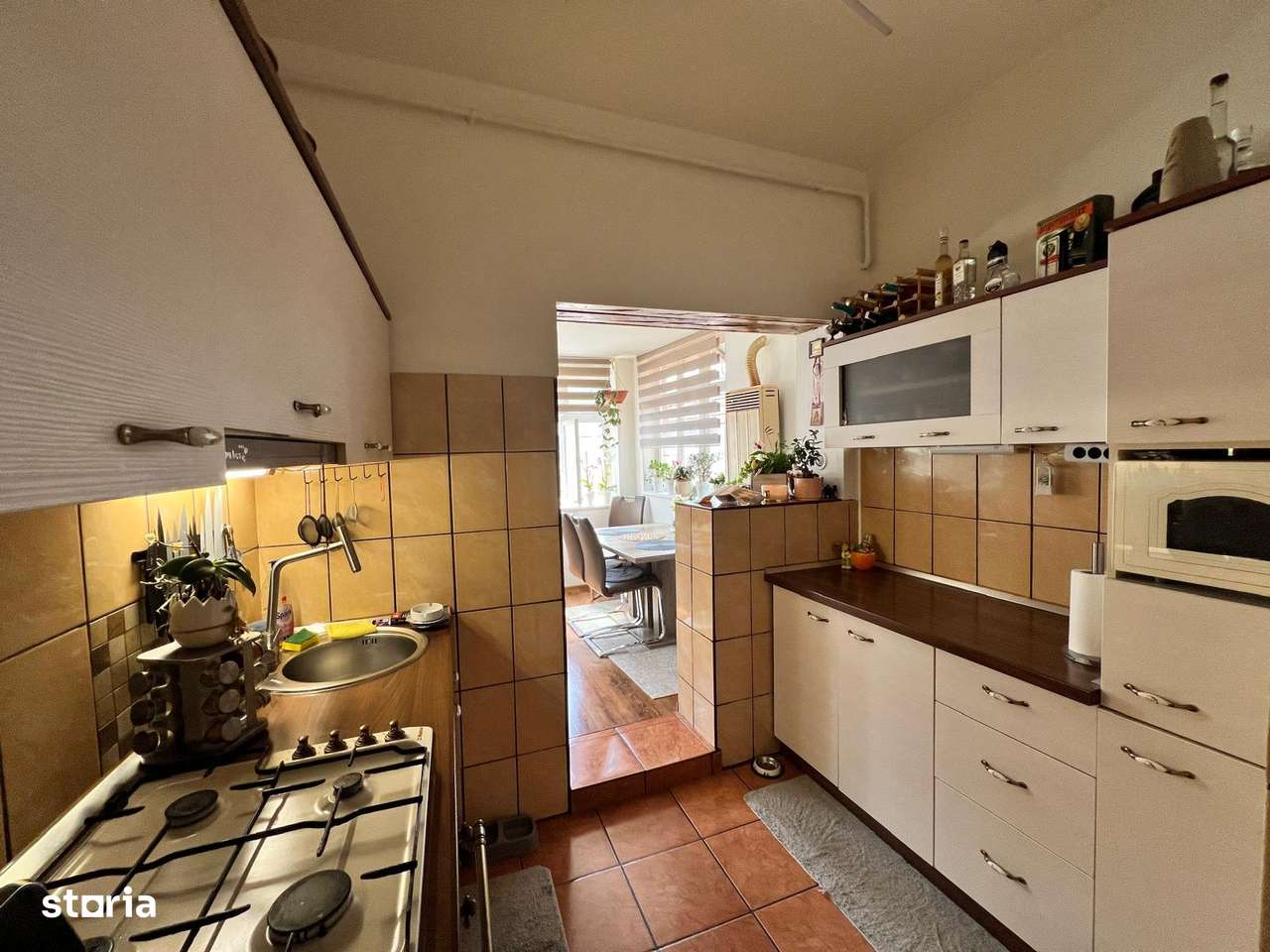 Casă Centrală 125mp + 124mp amenajabil str Mihai V colț cu str Verii-12