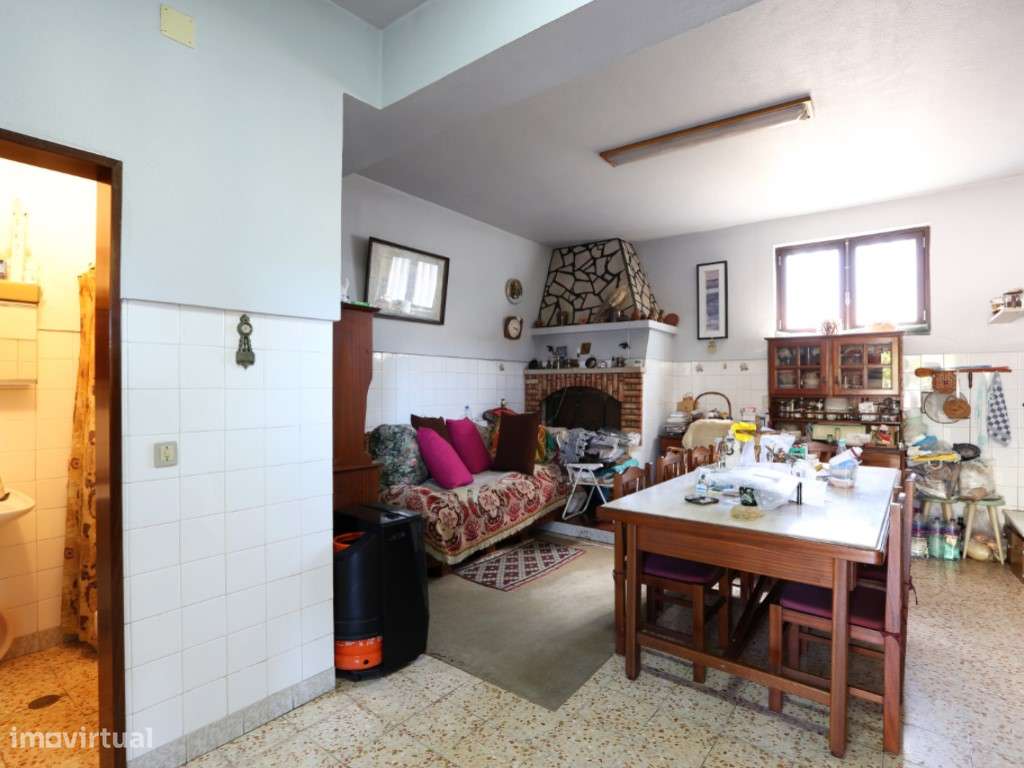 Oportunidade Prime no Centro de Alcobaça Terreno de 2.225 m² com Po...-8