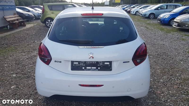 Peugeot 208 - 7