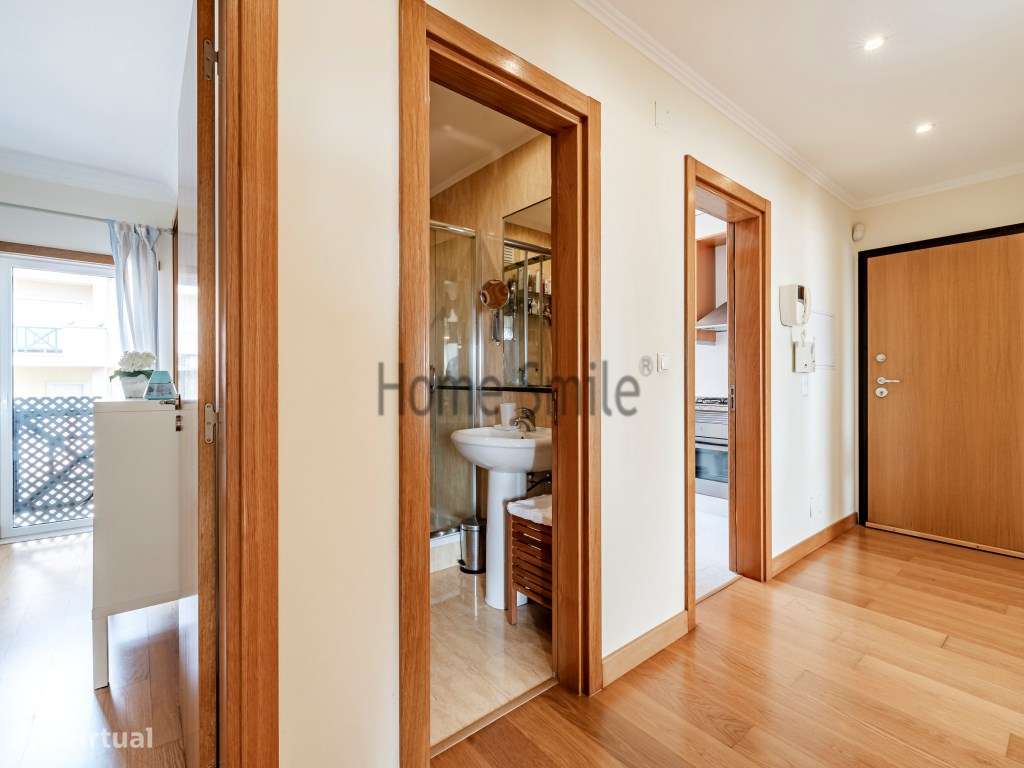 T2 . CONDOMÍNIO COM PISCINA. VISTA MAR. GARAGEM-11