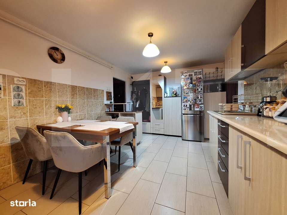 Apartament de vanzare, cu 2 camere, spatios, zona Aradului - Imagine principală: 1/16