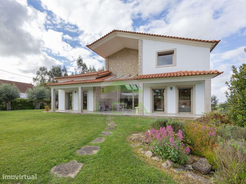 Moradia com terreno e piscina a 3km da Batalha-6