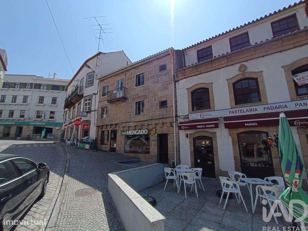 Prédio T6 em Gouveia de 240,00 m2 - Grande imagem: 5/22