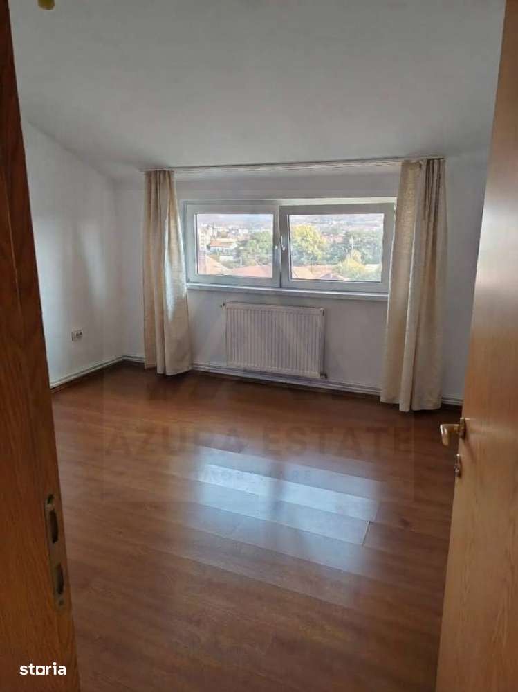 Apartament 3 camere nemobilat 52 mp utili zona Trei Stejari-1