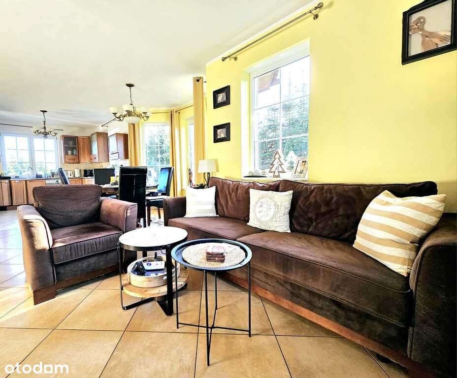 Dom pod samym lasem w Dobrej na dużej działce!-15