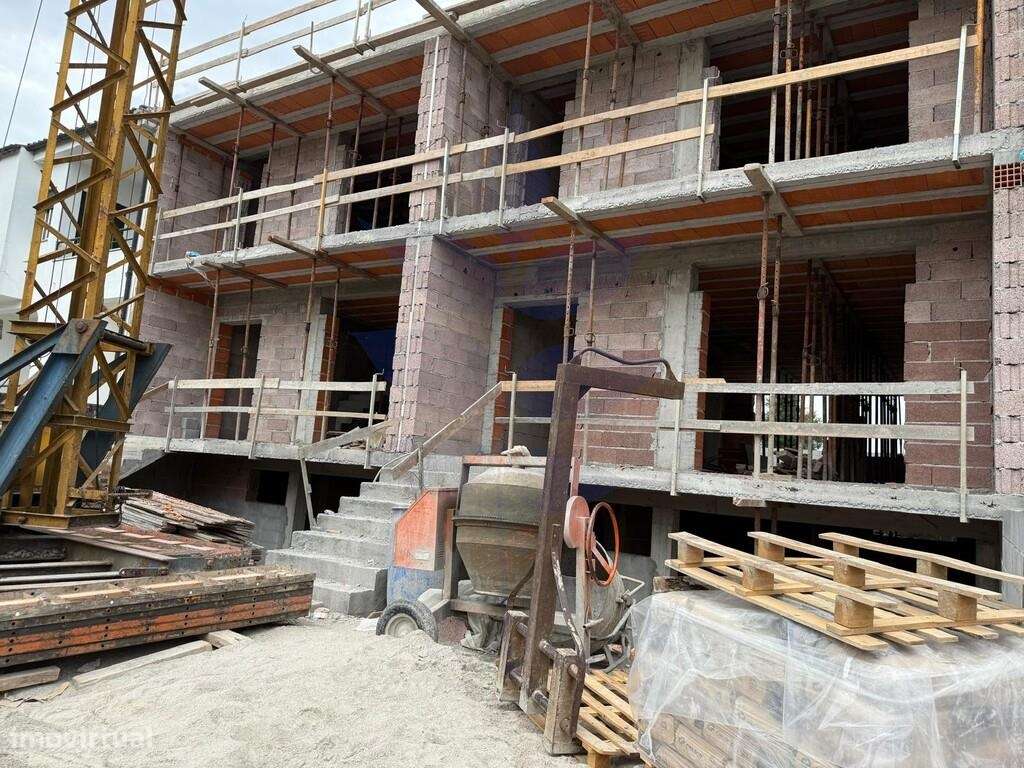 Moradia em banda - Frossos - Grande imagem: 1/18