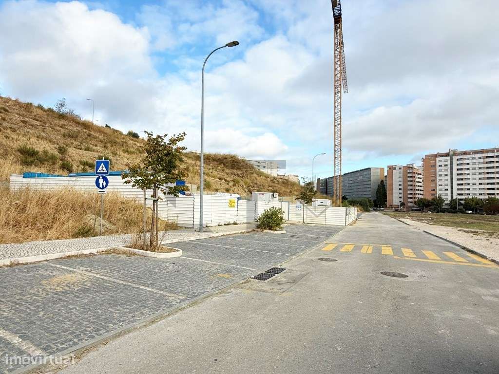 Terreno Urbano p/ Construção de Prédio, para Venda na Alta de Lisbo... - Grande imagem: 2/4