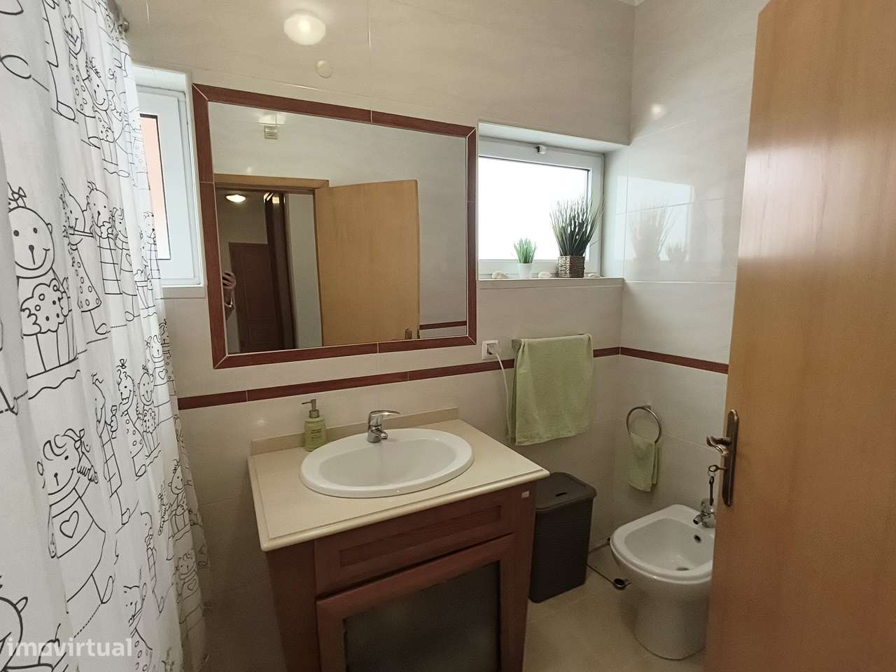 Apartamento T2 com Garagem BOX em Almeirim-21