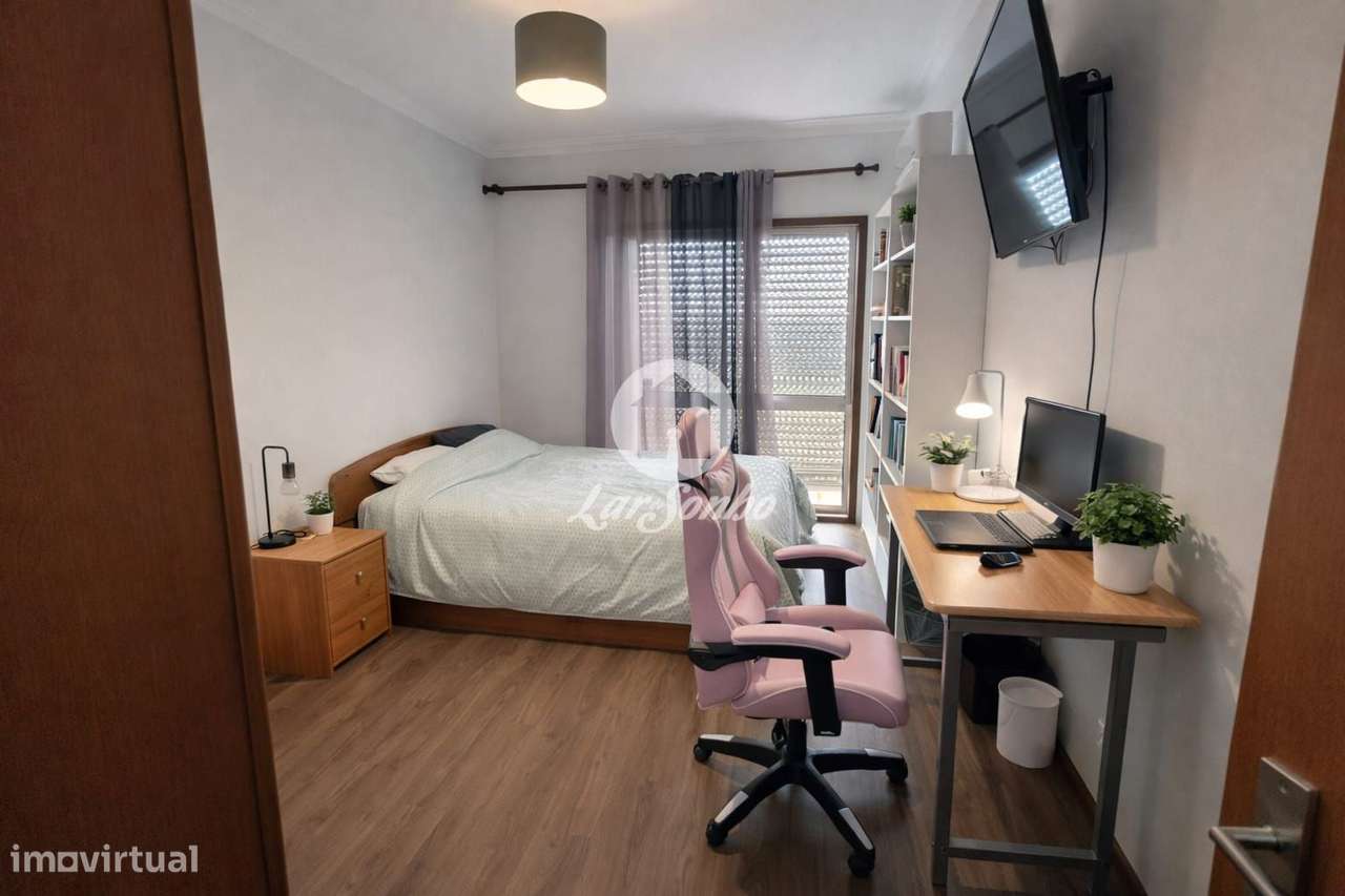 Apartamento T3 na Rua da Ferraria, Rio Tinto (Gondomar)-8