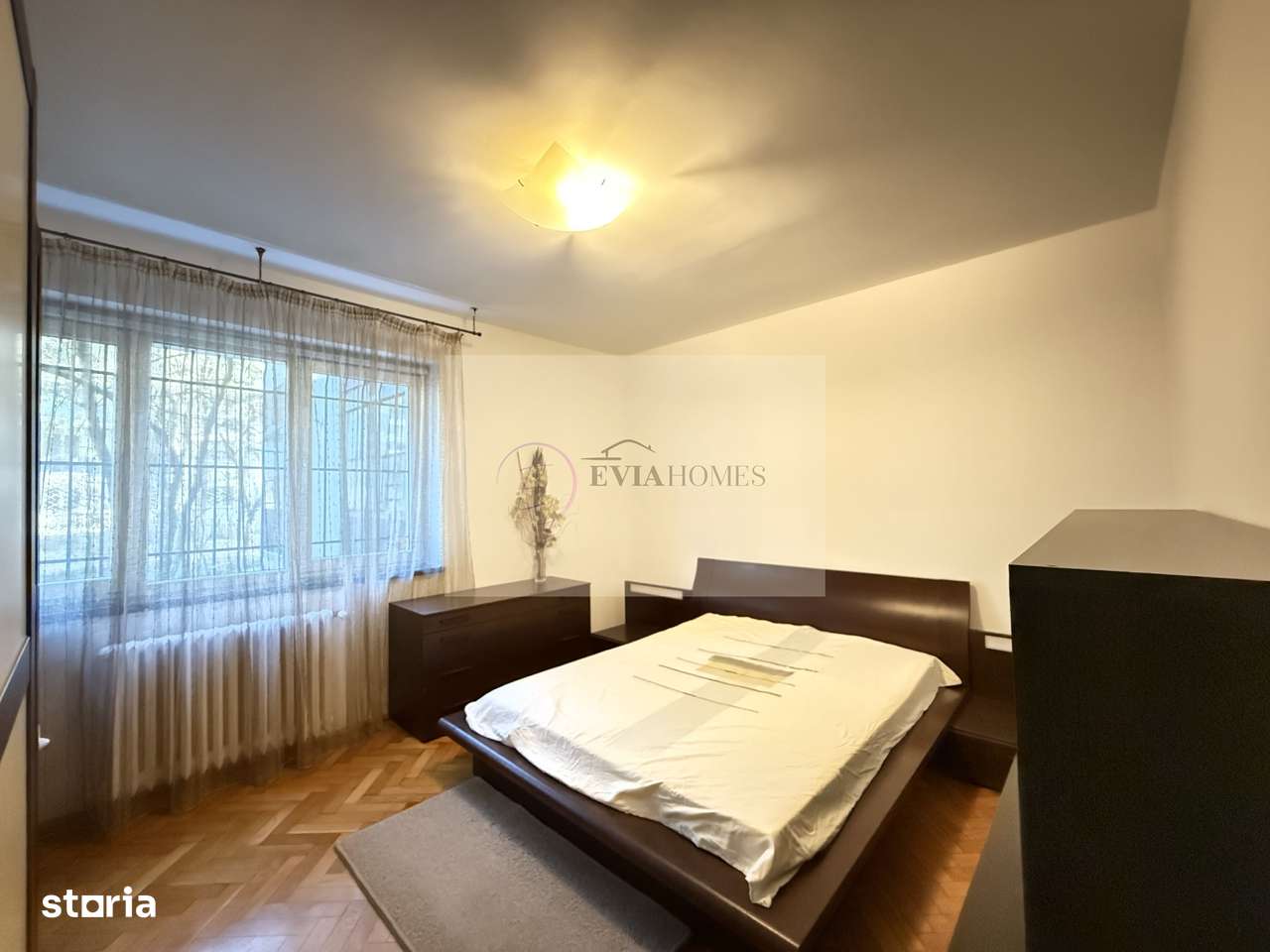 90mp /3 camere/2 bai/ parter inalt/ garaj inclus/ Cartier Plopilor-2