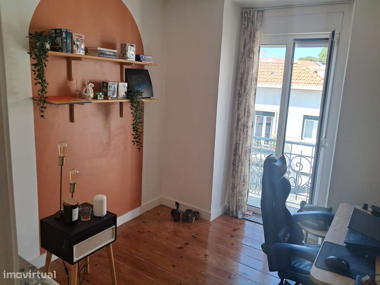 Excelente T3 +1 com terraço perto de Sapadores-18