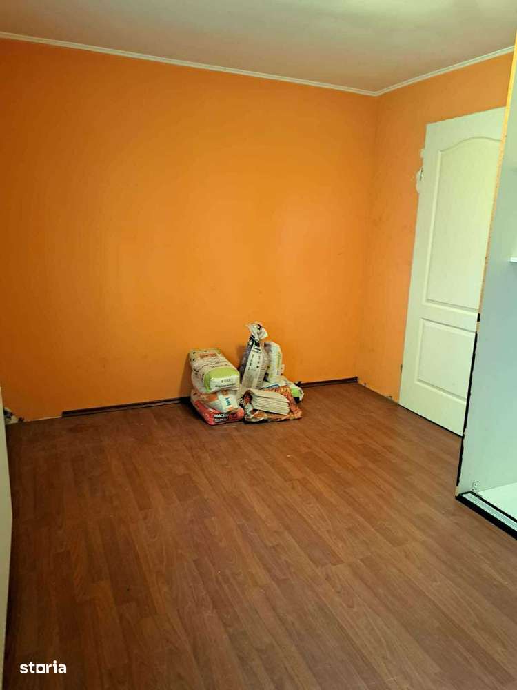 Apartament de vanzare 2 camere , Micro 16 , parter , 53.000 euro neg.-4